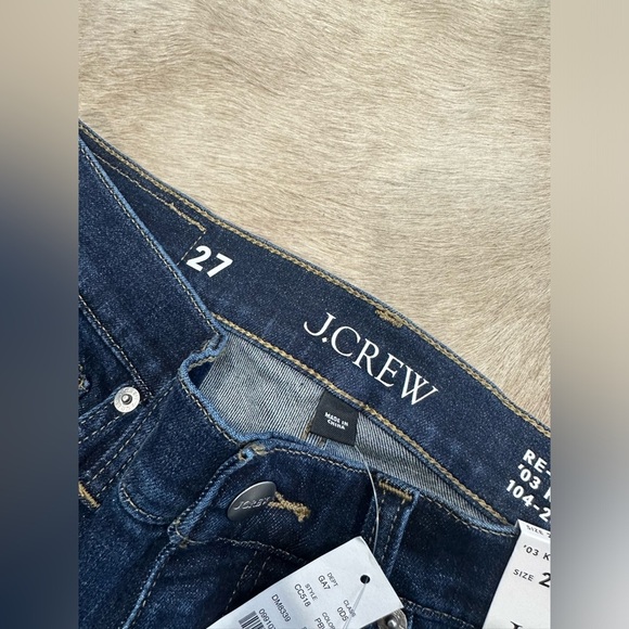 J.Crew Mid-rise Cropped Kick Out Jeans in 2003 Super Stretch Women's 27 Dark NWT - Picture 5 of 7